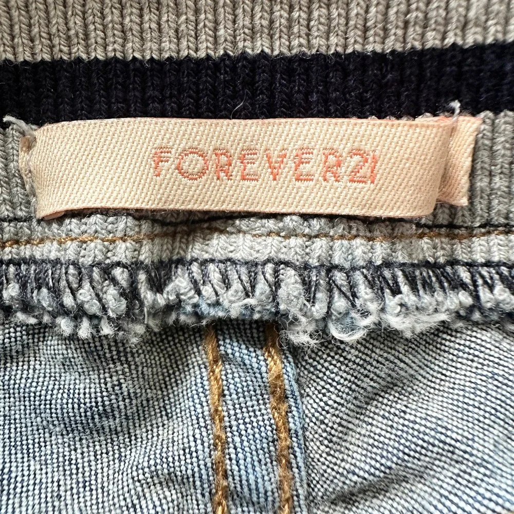 Vintage Rare Forever 21 Denim Shorts 9 Blue Stretch Striped Y2K 90s Retro Resort